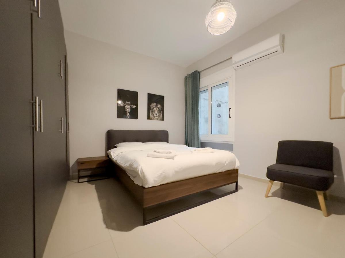 Satovriandou Spacious 128Sqm Apt In เอเธนส์ ภายนอก รูปภาพ
